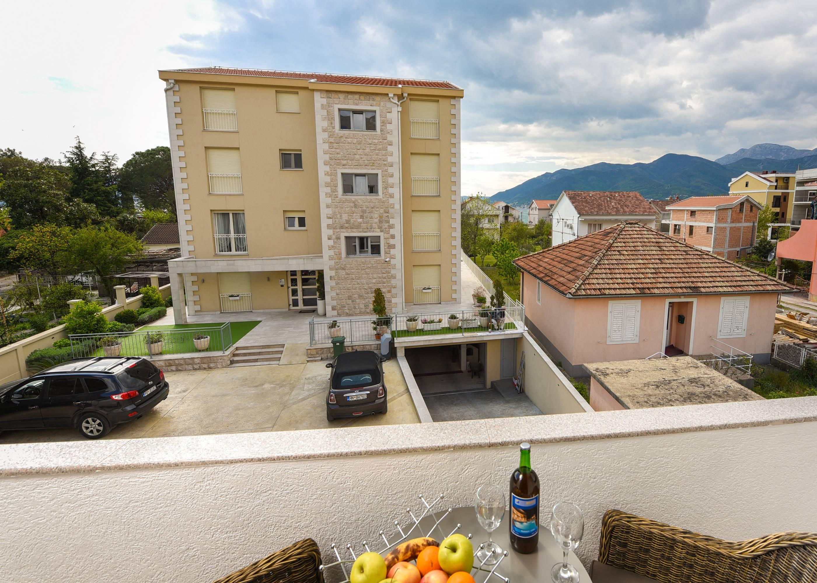 Sea Point Apart Hotel Tivat Buitenkant foto